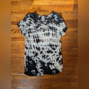 No Boundaries Black and White Tie-Dye Short Sleeve Top